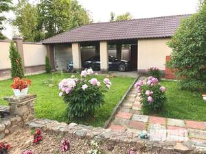 Коттедж 285м&sup2;, 2-этажный, участок 13 сот.  