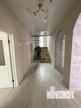 Дом 300м², 2-этажный, участок 12 сот.  