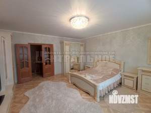 Дом 229м&sup2;, 2-этажный, участок 8 сот.  