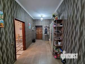 Дом 208м², 2-этажный, участок 7 сот.  