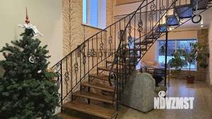 Коттедж 330м², 3-этажный, участок 15 сот.  