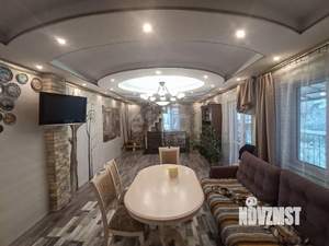 Дом 292м², 3-этажный, участок 10 сот.  