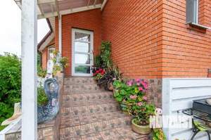 Коттедж 298м&sup2;, 3-этажный, участок 12 сот.  