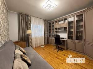 Дом 399м², 3-этажный, участок 7 сот.  