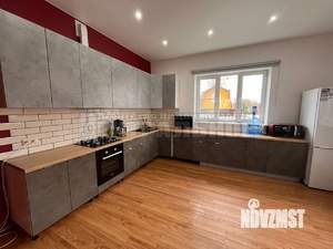 Дом 166м², 1-этажный, участок 8 сот.  