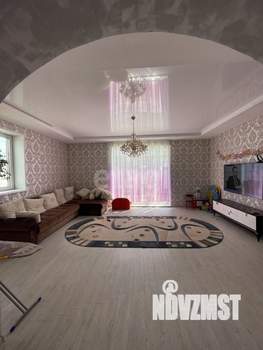 Дом 300м², 2-этажный, участок 12 сот.  