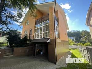 Дом 284м², 2-этажный, участок 6 сот.  