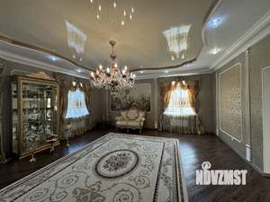 Дом 257м&sup2;, 2-этажный, участок 33 сот.  