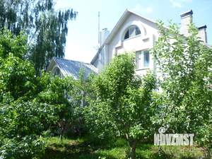 Дом 350м², 3-этажный, участок 13 сот.  