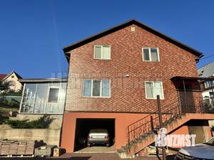 Коттедж 233м², 3-этажный, участок 10 сот.  