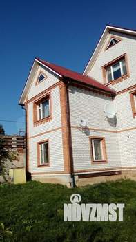 Коттедж 280м², 2-этажный, участок 8 сот.  