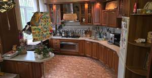 Дом 480м², 3-этажный, участок 5 сот.  
