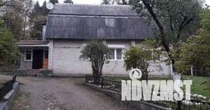 Коттедж 200м², 2-этажный, участок 20 сот.  