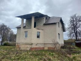 Коттедж 250м&sup2;, 2-этажный, участок 15 сот.  , 2 км от города