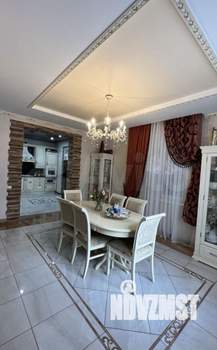 Дом 320м&sup2;, 3-этажный, участок 8 сот.  