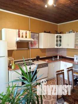 Коттедж 280м², 2-этажный, участок 8 сот.  
