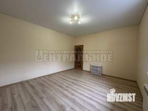 Дом 239м², 3-этажный, участок 12 сот.  