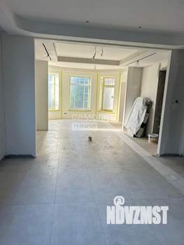 Коттедж 218м², 2-этажный, участок 5 сот.  