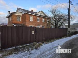 Таунхаус 202м&sup2;, 2-этажный, участок 6 сот.  