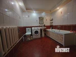 Дом 300м², 2-этажный, участок 12 сот.  
