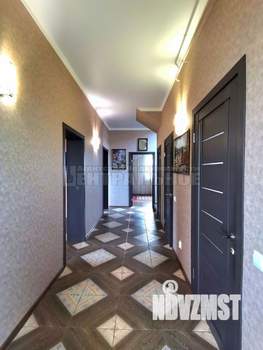Дом 184м², 2-этажный, участок 10 сот.  