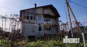 Дом 370м², 3-этажный, участок 15 сот.  