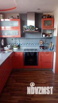 Коттедж 280м², 2-этажный, участок 8 сот.  