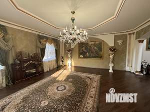 Дом 257м&sup2;, 2-этажный, участок 33 сот.  