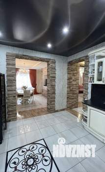 Дом 320м², 3-этажный, участок 8 сот.  