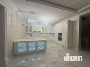 Дом 555м², 4-этажный, участок 12 сот.  