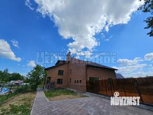 Таунхаус 200м², 3-этажный, участок 6 сот.  