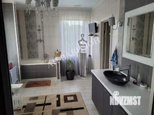Дом 260м², 2-этажный, участок 14 сот.  
