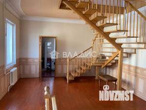 Дом 353м², 2-этажный, участок 10 сот.  