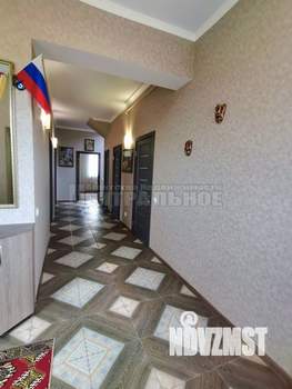 Дом 184м², 2-этажный, участок 10 сот.  