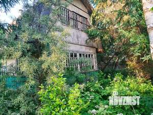 Дом 30м², 2-этажный, участок 8 сот.  