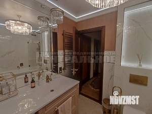 Дом 229м&sup2;, 2-этажный, участок 8 сот.  