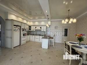 Дом 301м², 2-этажный, участок 12 сот.  