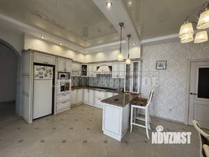 Дом 301м², 2-этажный, участок 12 сот.  