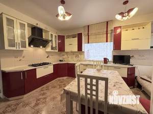 Коттедж 398м², 3-этажный, участок 6 сот.  