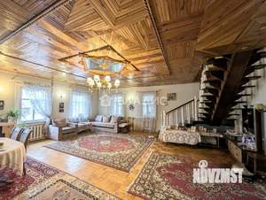 Дом 280м², 2-этажный, участок 14 сот.  
