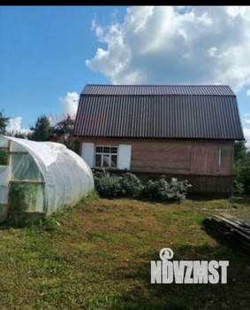 Дом 40м&sup2;, 2-этажный, участок 6 сот.  