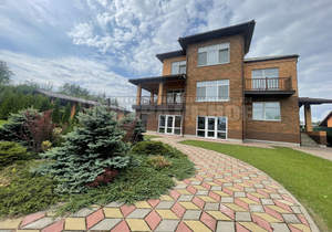 Дом 449м², 3-этажный, участок 30 сот.  