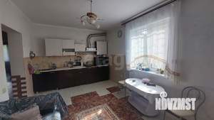 Дом 199м², 2-этажный, участок 11 сот.  
