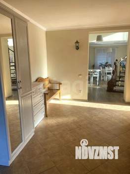 Дом 310м², 3-этажный, участок 8 сот.  