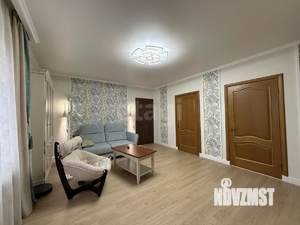Коттедж 398м², 3-этажный, участок 6 сот.  