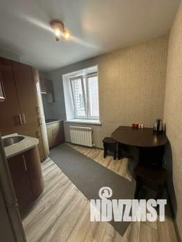 1-к квартира, посуточно, 32м2, 10/10 этаж