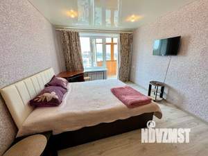 1-к квартира, посуточно, 32м2, 8/9 этаж