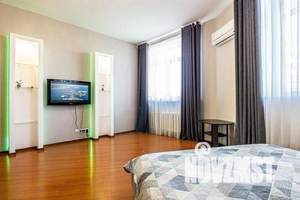 2-к квартира, посуточно, 80м2, 2/4 этаж