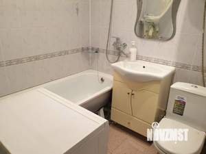 1-к квартира, посуточно, 40м2, 9/9 этаж