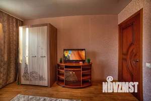 1-к квартира, посуточно, 42м2, 1/1 этаж